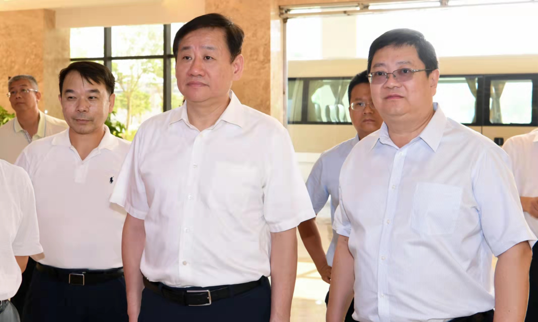 王小东书记一行莅临必威,（中国）官方网站开展调研指导