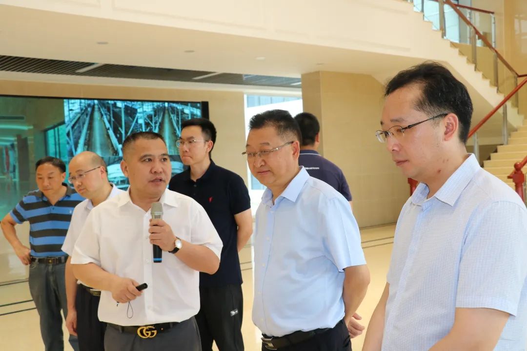 贵州省纪委省监委派驻第十三纪检组、省工信厅一行莅临必威,（中国）官方网站遵义乳业调研